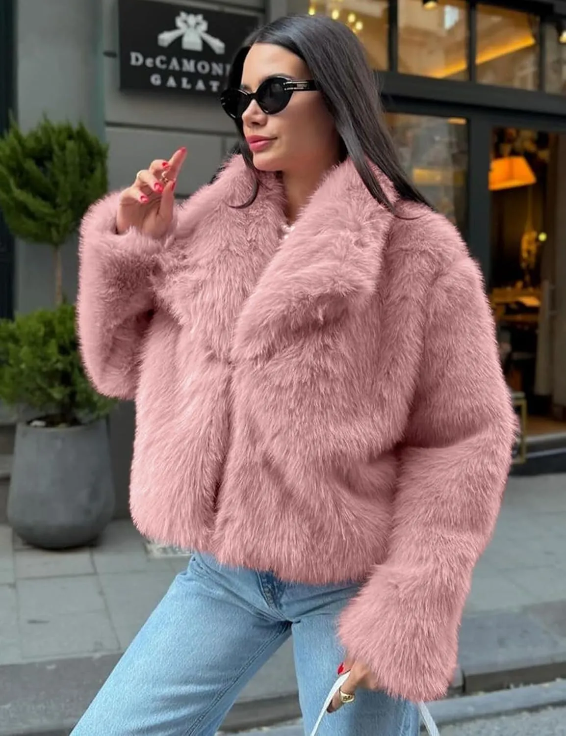 COZYPOIN Womens Faux Fur Jacket Fluffy Fur Cropped Coat Long Sleeve Open Front Fur Cape